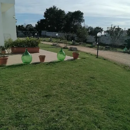 Agriturismo Serra Vecchia Agroturismo *