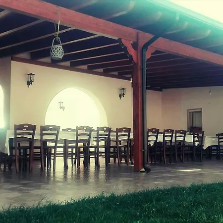 Serra Vecchia Farm stay *