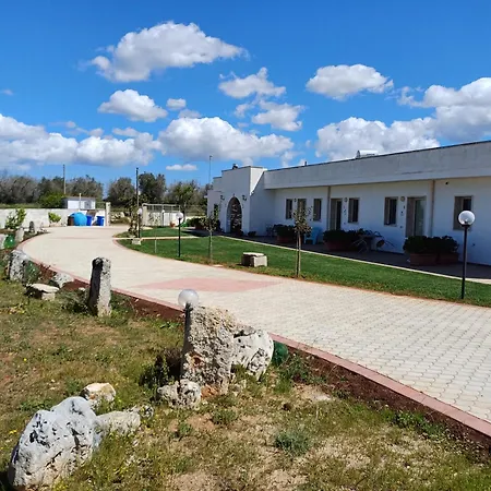Agriturismo Serra Vecchia Farm stay *