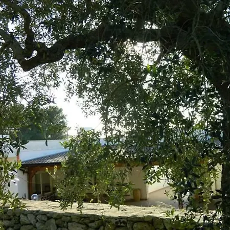 Serra Vecchia בית חווה *