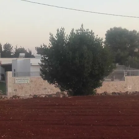 בית חווה Serra Vecchia Giuggianello